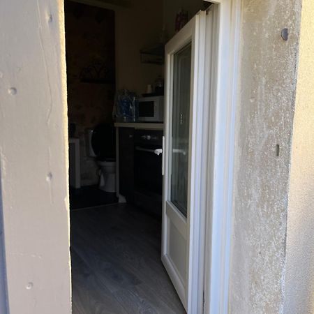 Petit Studio Le Pigeonnier A 5 Mn De Lourmarin Puyvert Екстер'єр фото