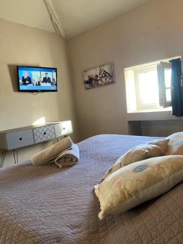 Petit Studio Le Pigeonnier A 5 Mn De Lourmarin Puyvert Екстер'єр фото